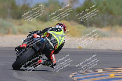 media/Sep-25-2023-Moto Forza (Mon) [[81ffa65e0a]]/B-C Group/Session 4 (Turn 2 Backside)/